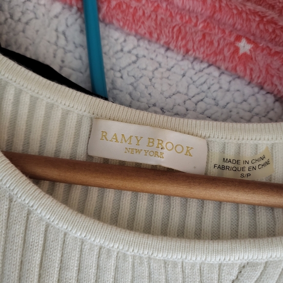 RAMY BROOK Cream Cashmere sleeveless  top💥 In excellent condition 💯 STUNNING - Picture 4 of 5